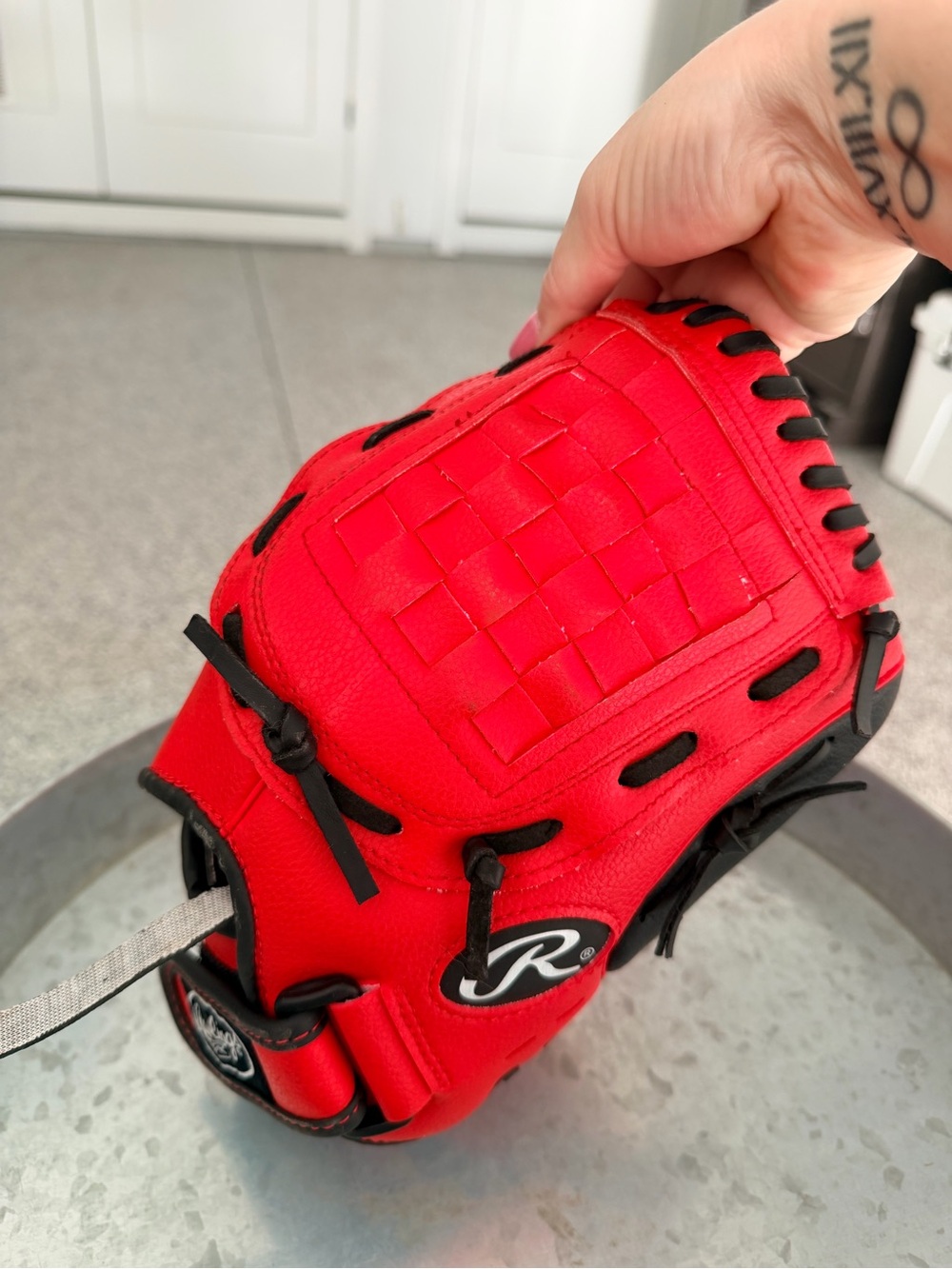 Rawlings Red Men's Woven-Top Baseball Glove with Black Lacing